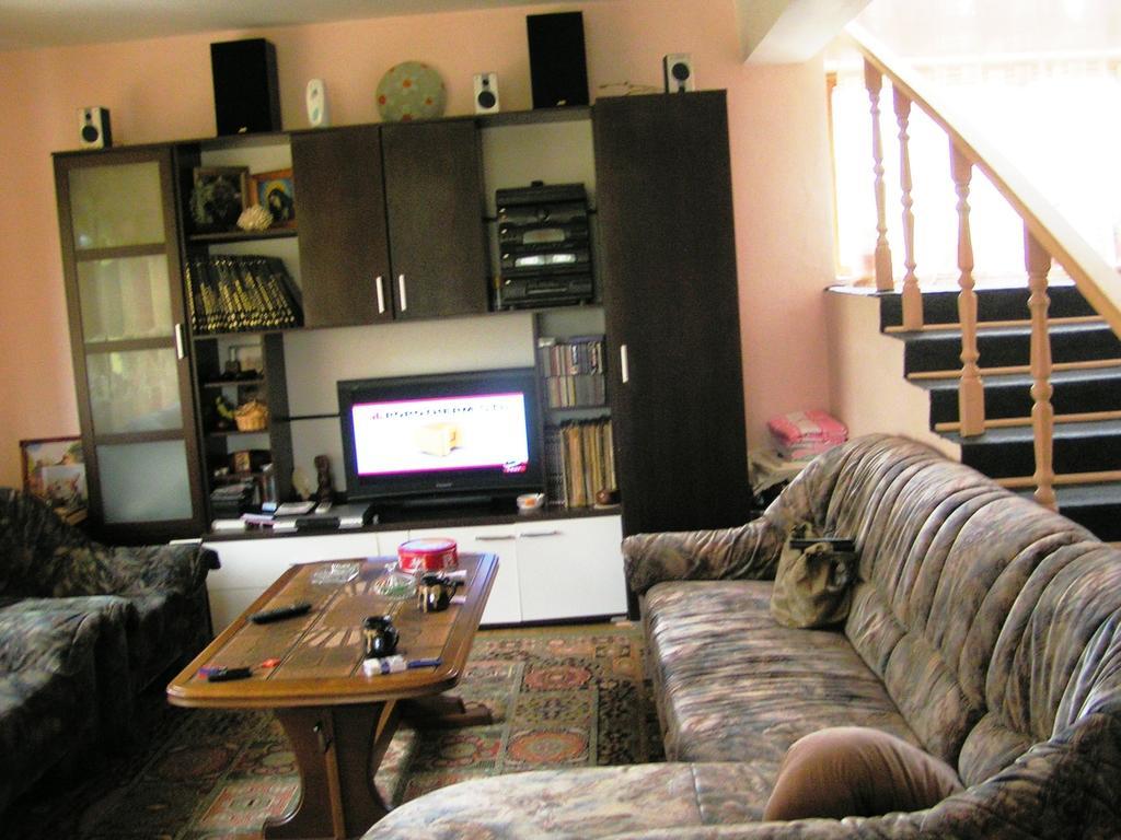Отель Casa Mora Сучевица Экстерьер фото